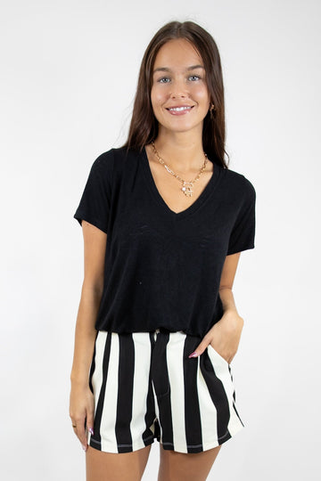 Everyday Hacci V Neck Tee Black