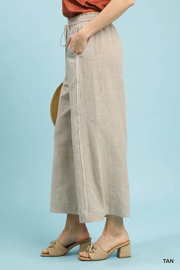 Wide Leg Pants With Contrast Stitch Details