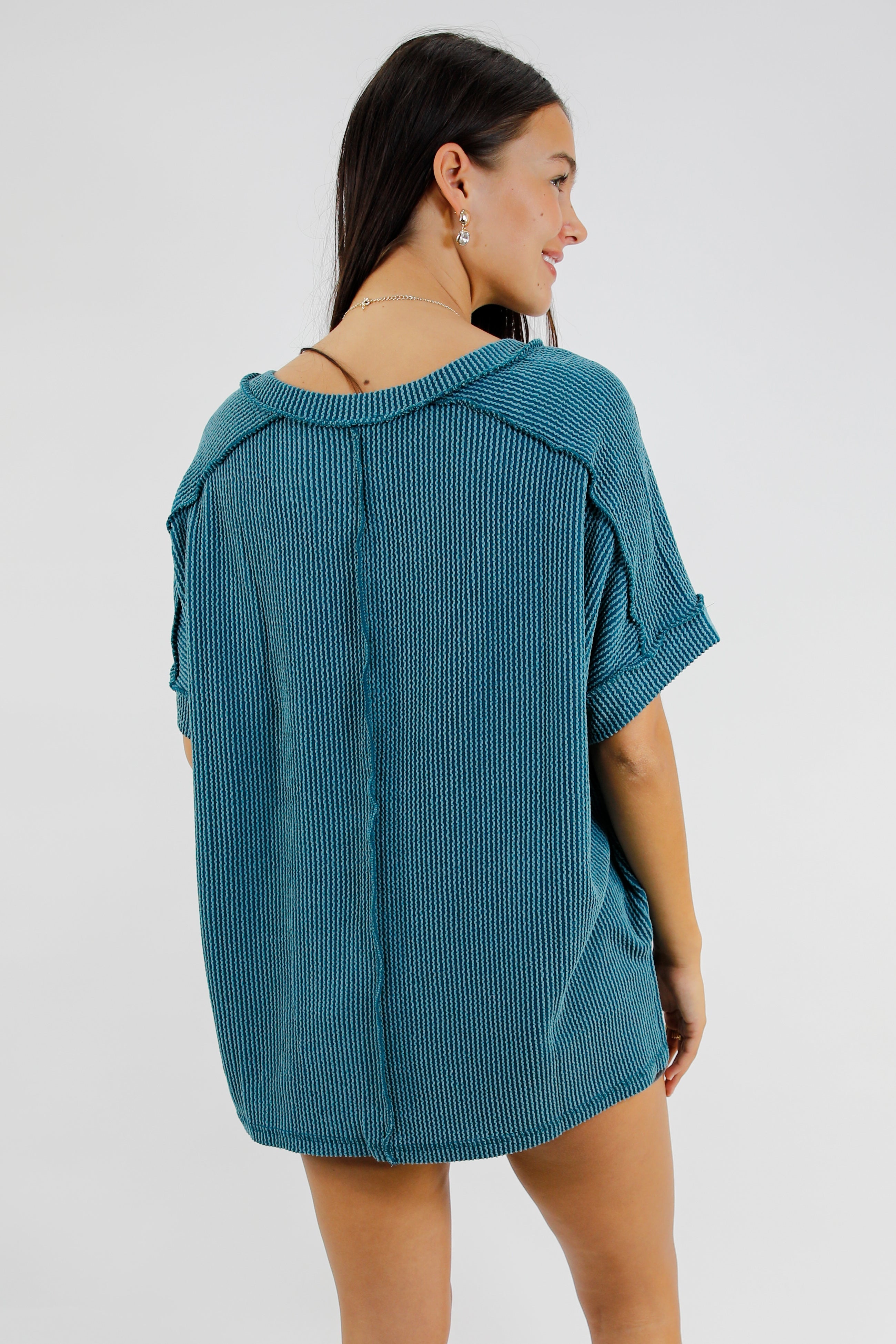 Easy Day Raised Rib Hi Low V Neck Top