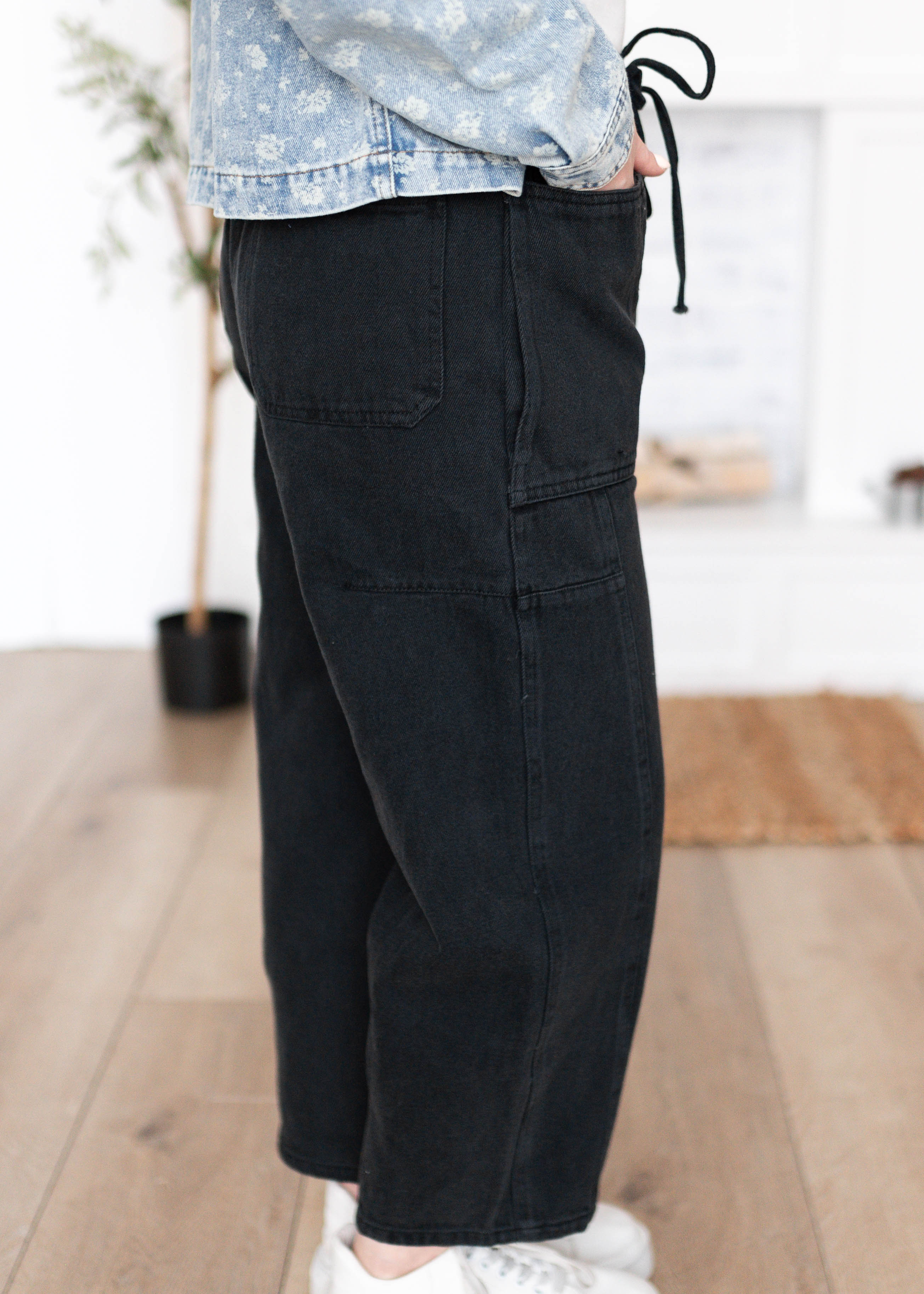 Londyn Black Drawstring Pants