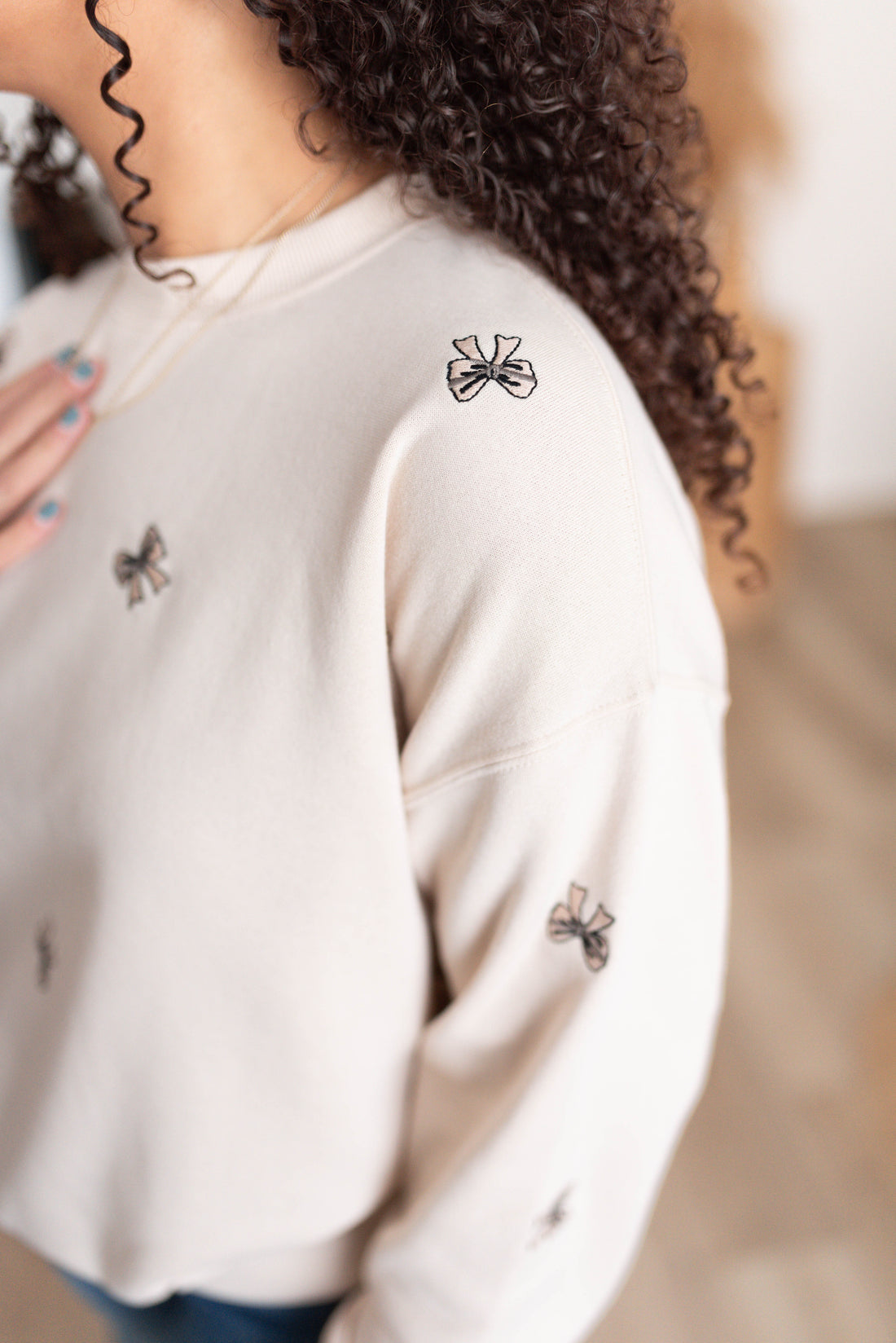 Peyton Cream Bow Pullover