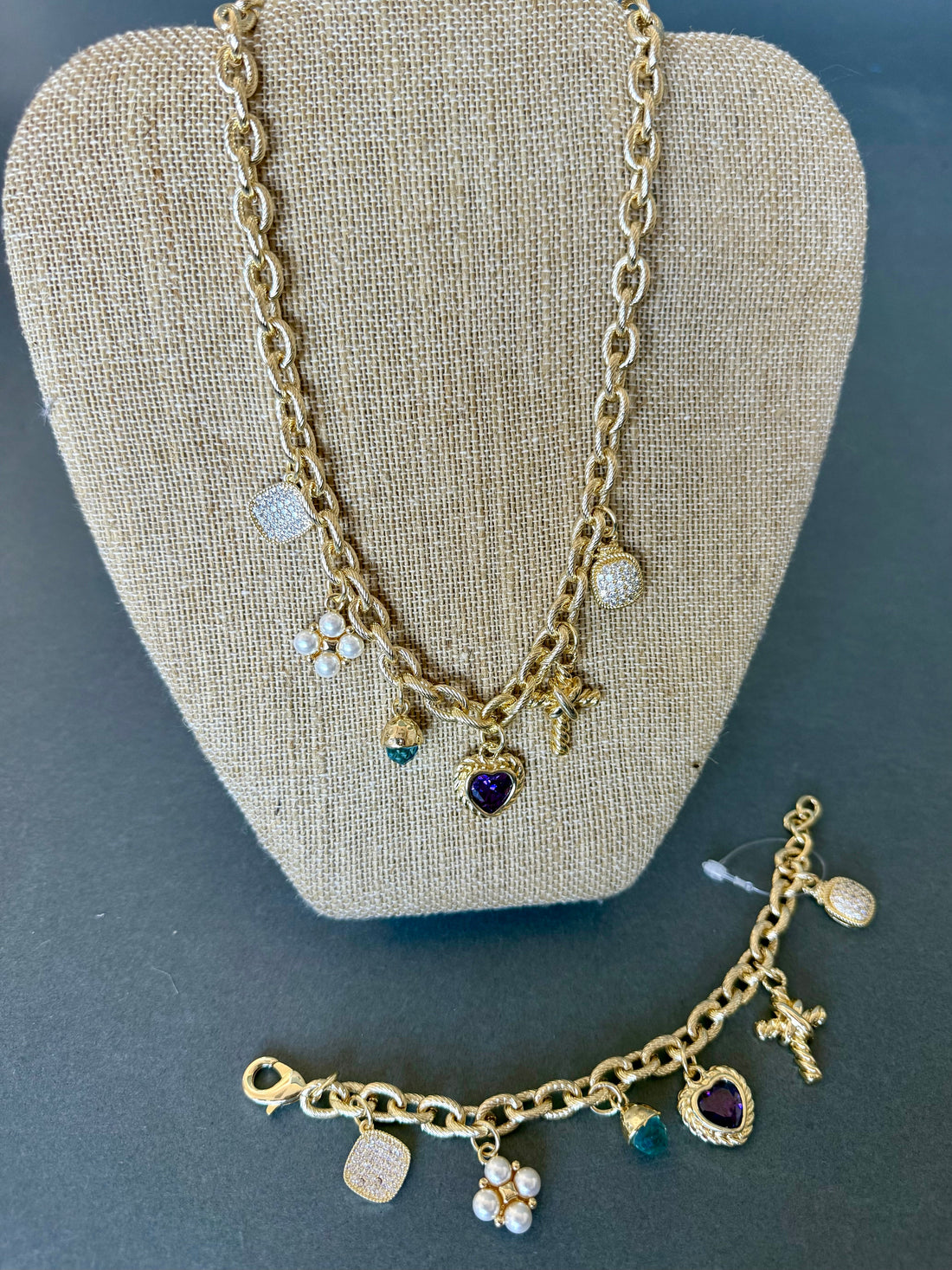 Amoura Twisted Heart Bracelet